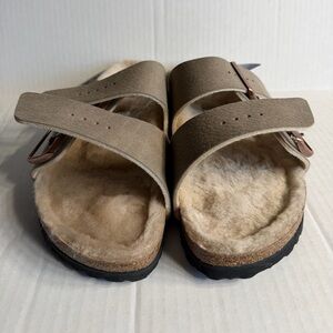 New with Box Birkenstock Arizona BS Fur Lined Desert Dust Grey Narrow Fit